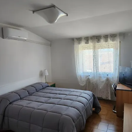 Apartment Dama - Attic With Fireplace And Air Conditioning *